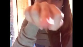 Jesi li spreman da dominira i maltretiraj me? Dođi da me vidiš, da svinja ne mogu da dočekam