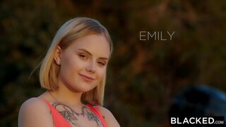 ���ኗል ነበረች አሁን እና በይፋ ለማከም የሚሰጡዋቸውን ጋር አንዳንድ ቪኦኤ